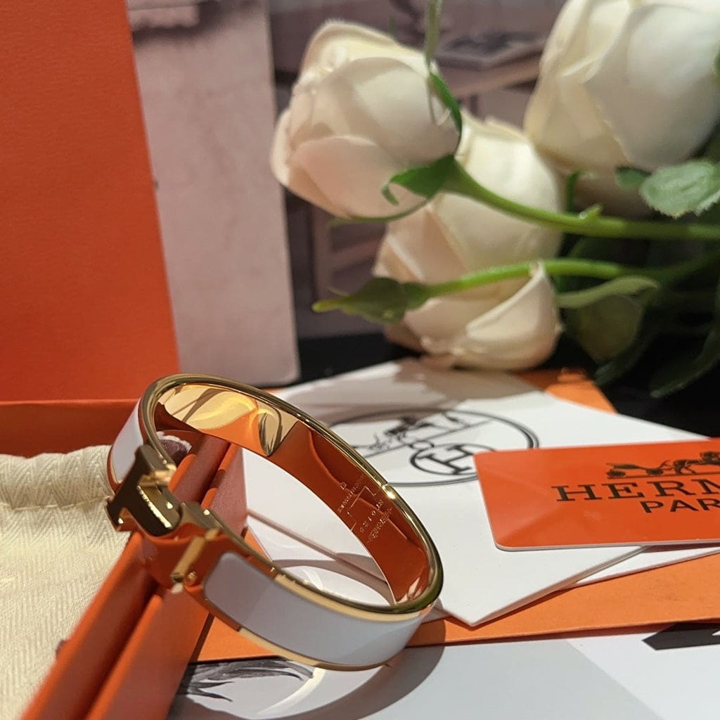 Hermes White Clic 18K Gold Bracelet