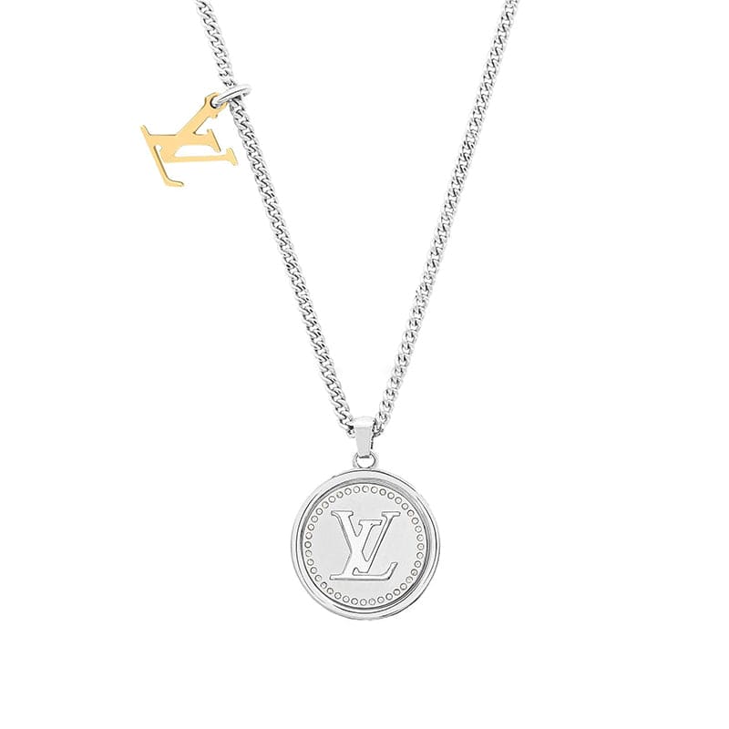 Louis Vuitton Catch Pendant 18K Gold Necklace