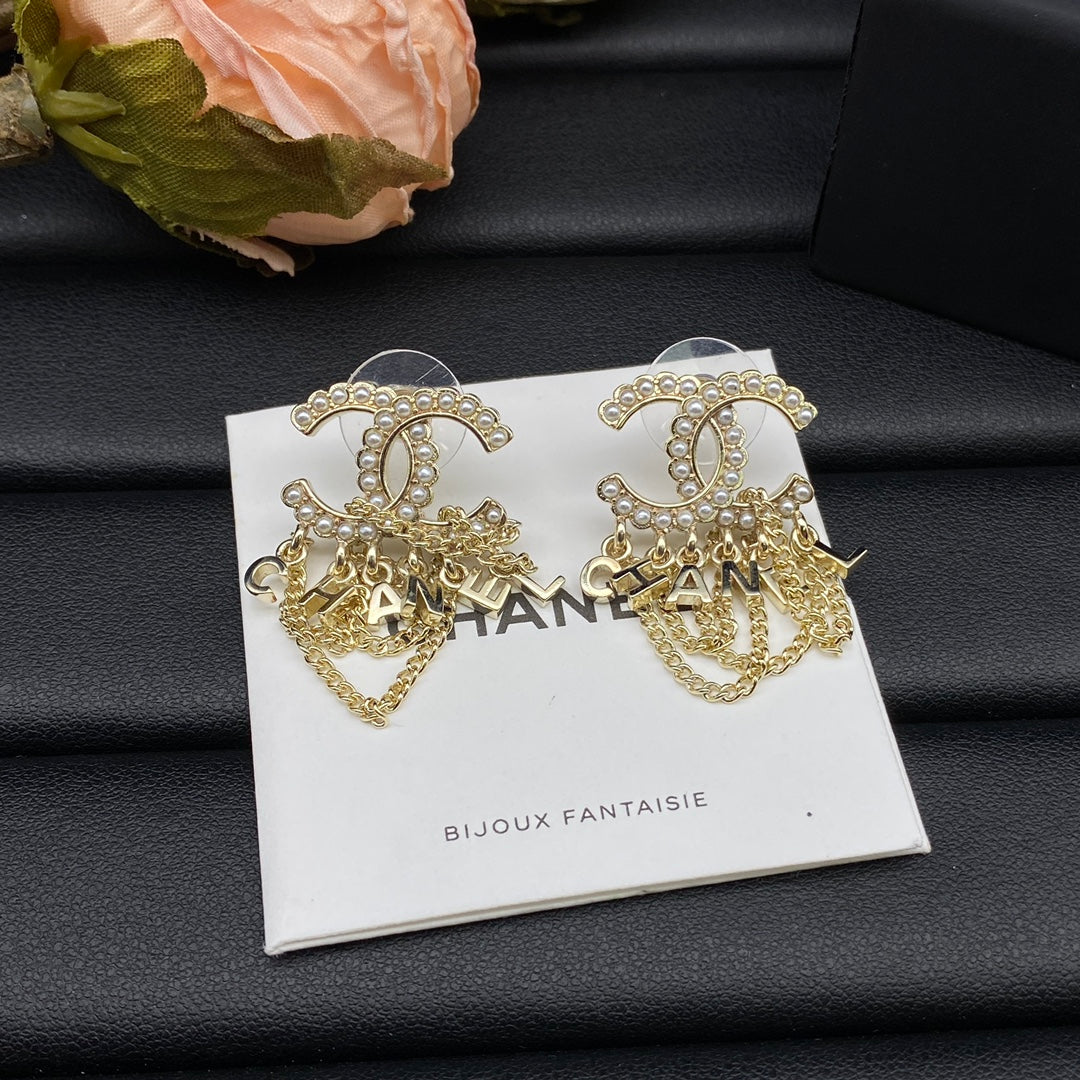 Chanel Pearl Chain Link 18K Gold Earrings