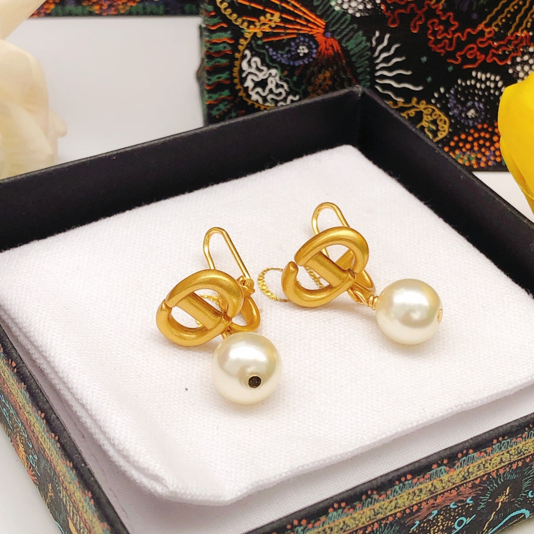 Dior Tribales Pearls 18K Gold Earrings