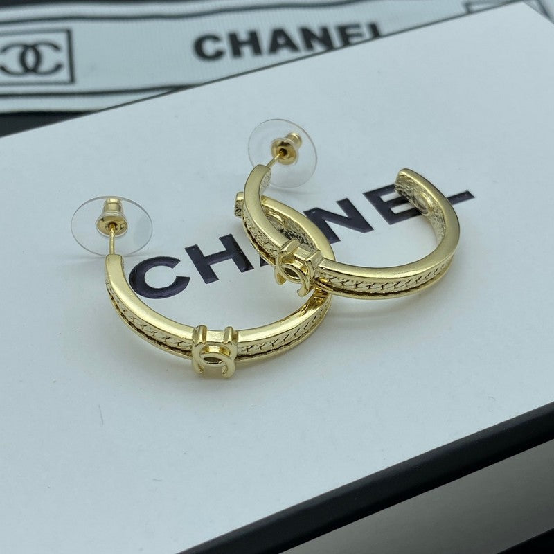 Chanel Circle Zircon 18K Gold Earrings