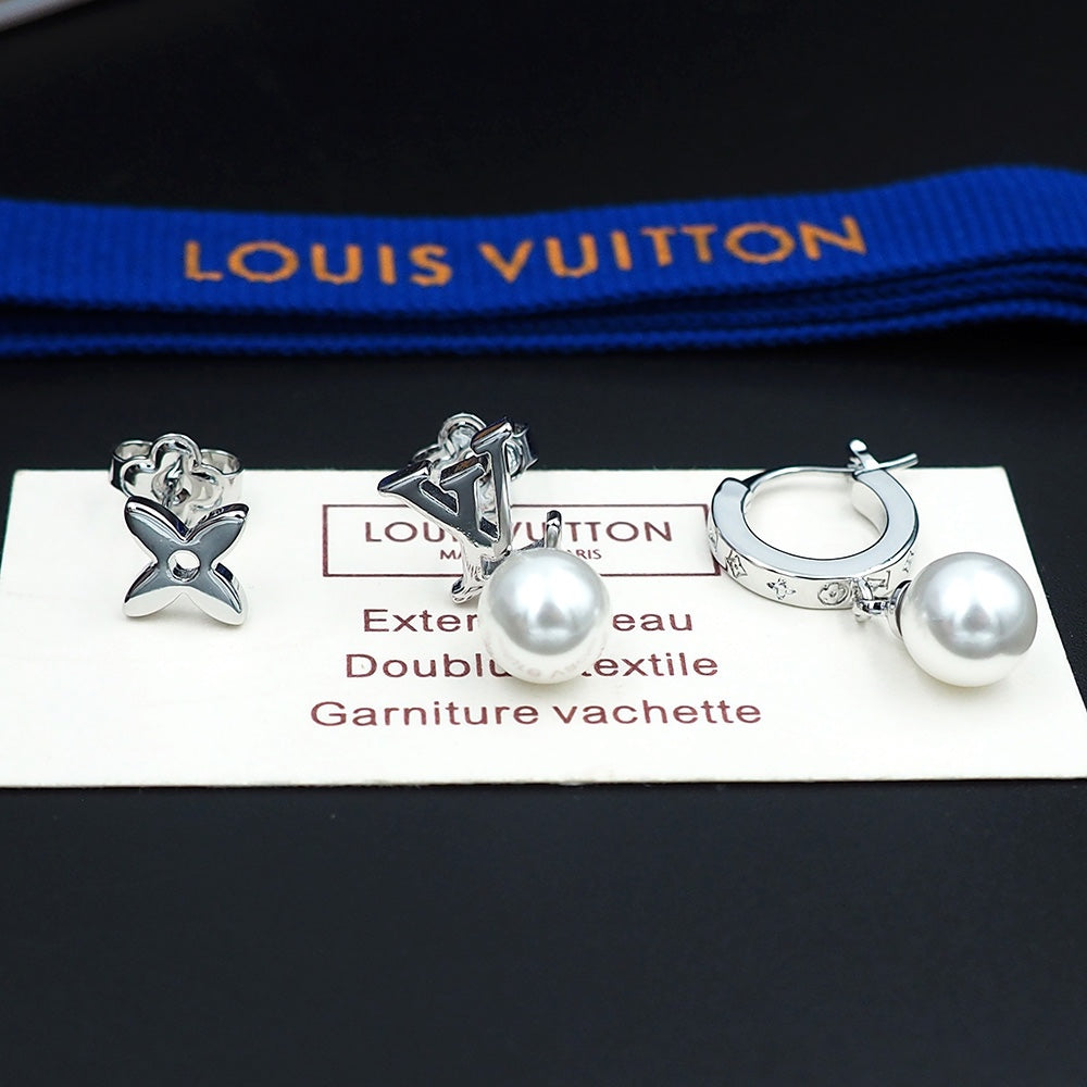 Louis Vuitton Monogram Pearls 18K Gold Earrings