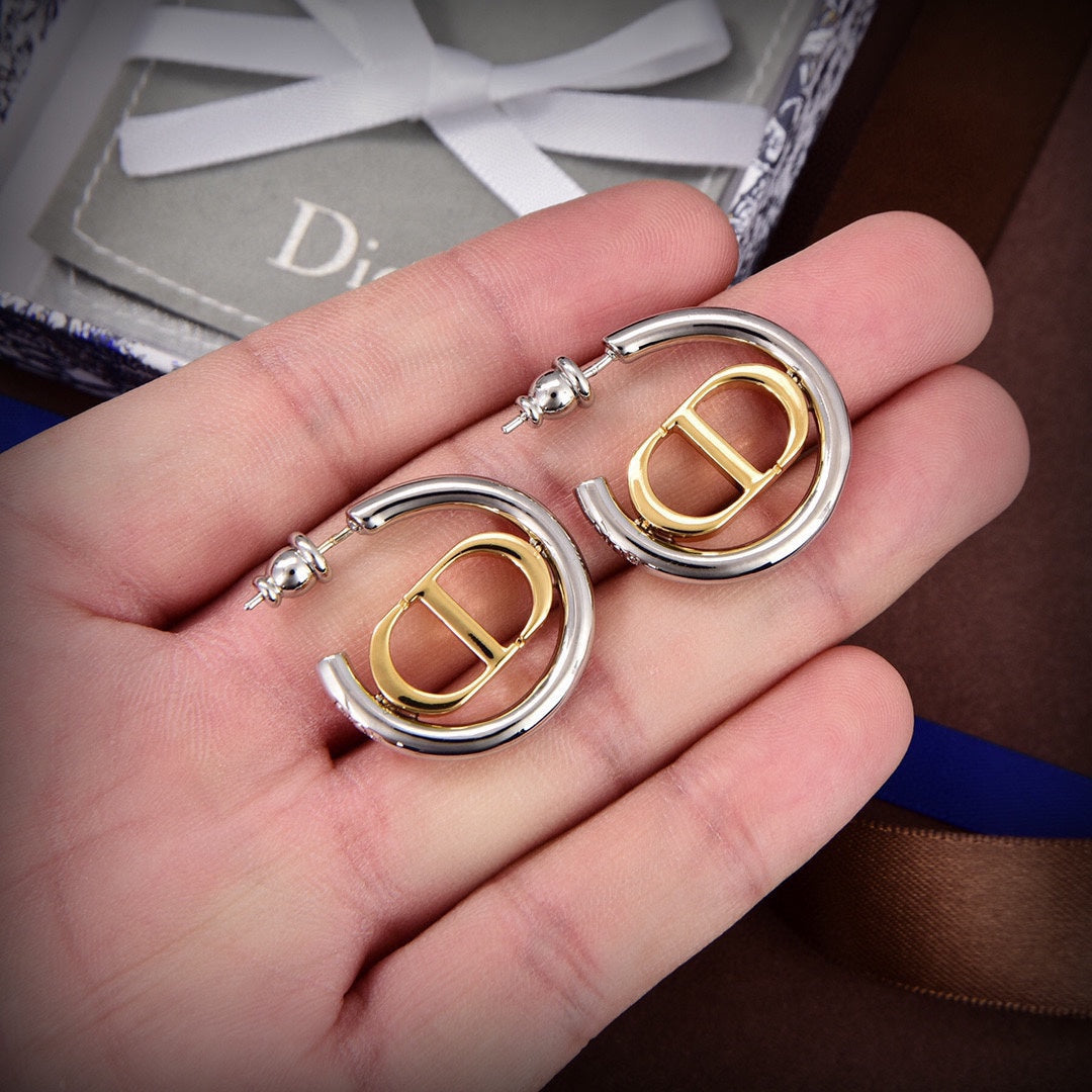 Dior 30 Montaigne 18K Gold Earrings